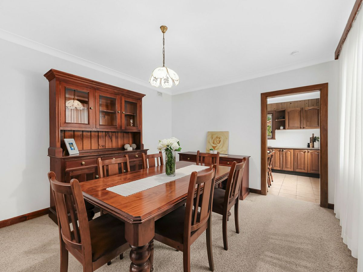 27 Bassett Street, Hurstville - image 2