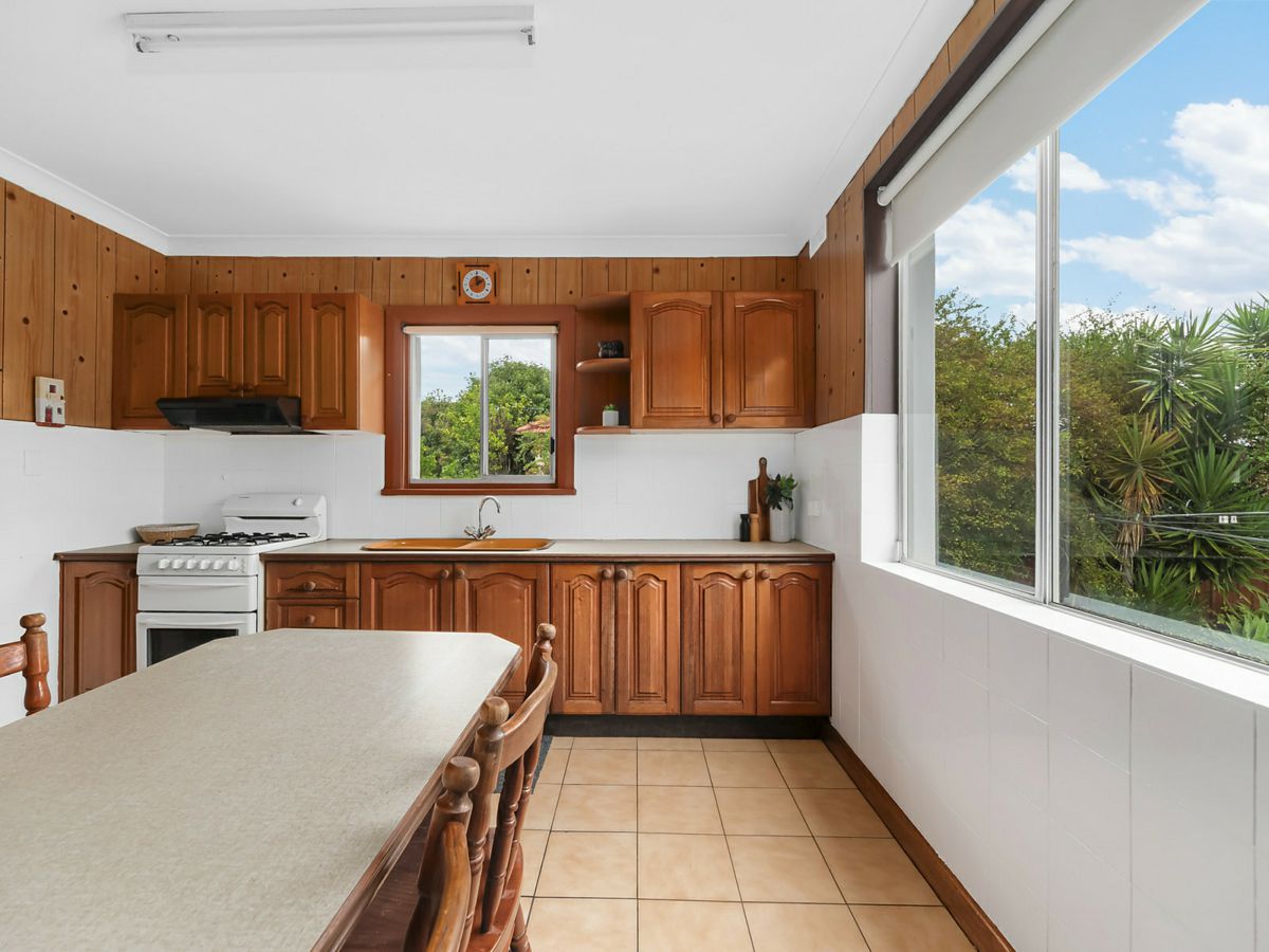 27 Bassett Street, Hurstville - image 3
