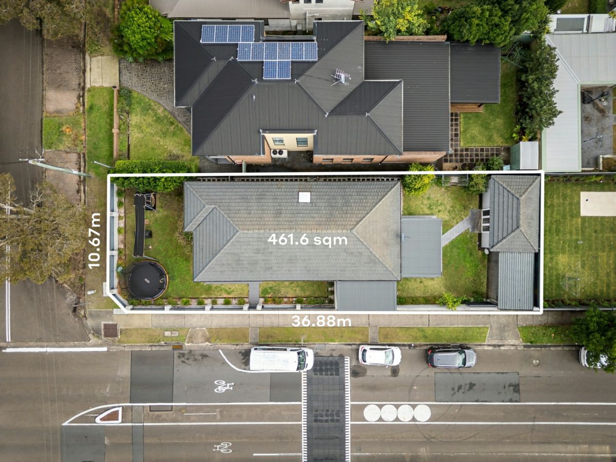 61 Hollywood Street, Monterey - image 2