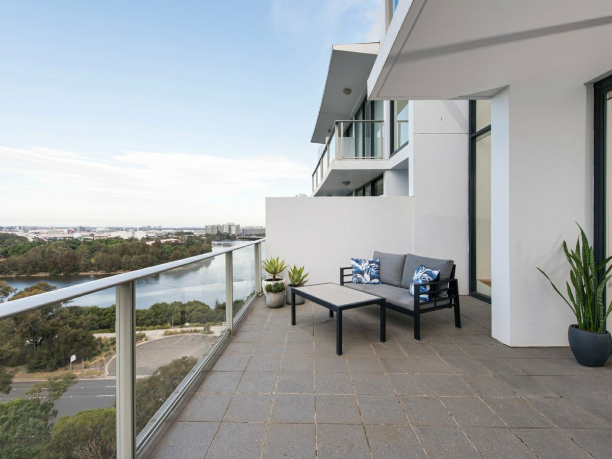 1004/2 Brodie Spark Drive, Wolli Creek - image 3