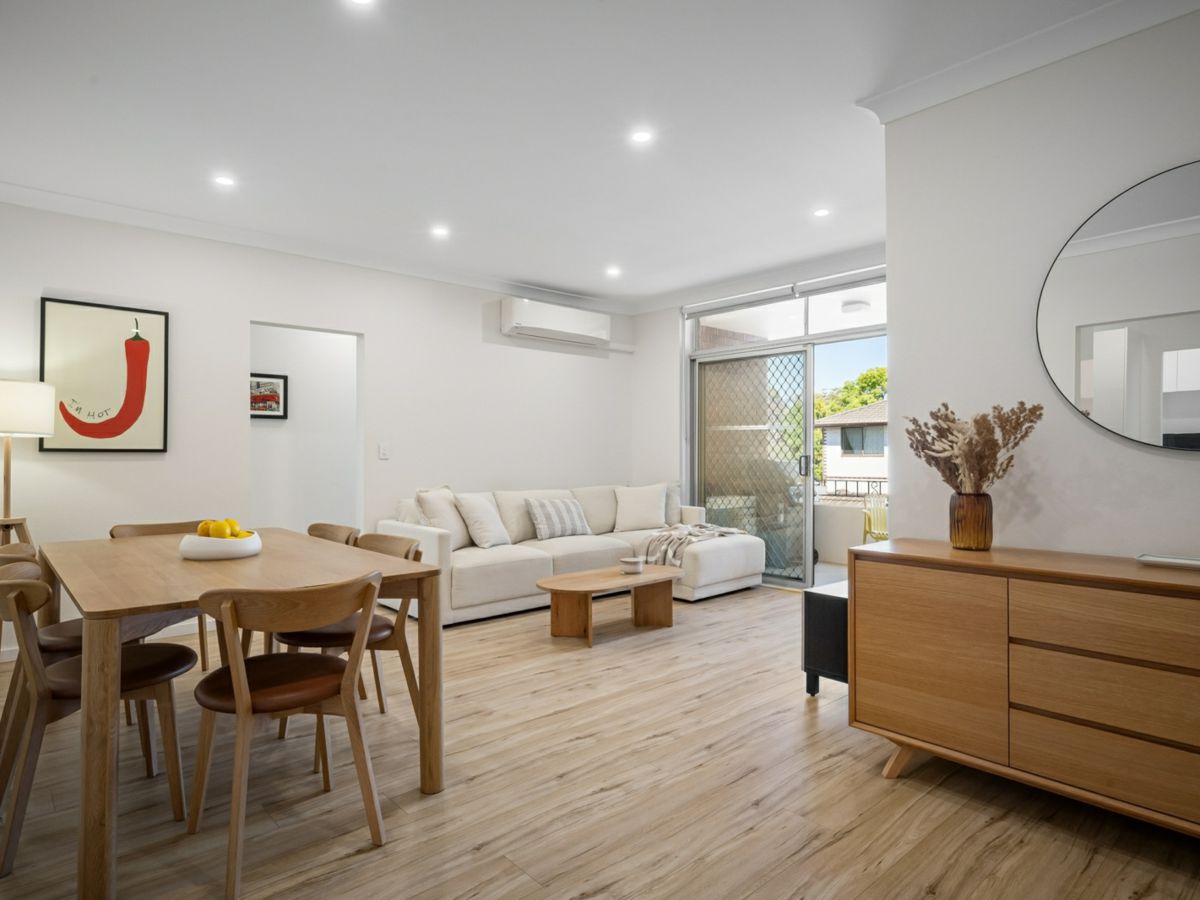 11/4 Kairawa Street, South Hurstville - image 1