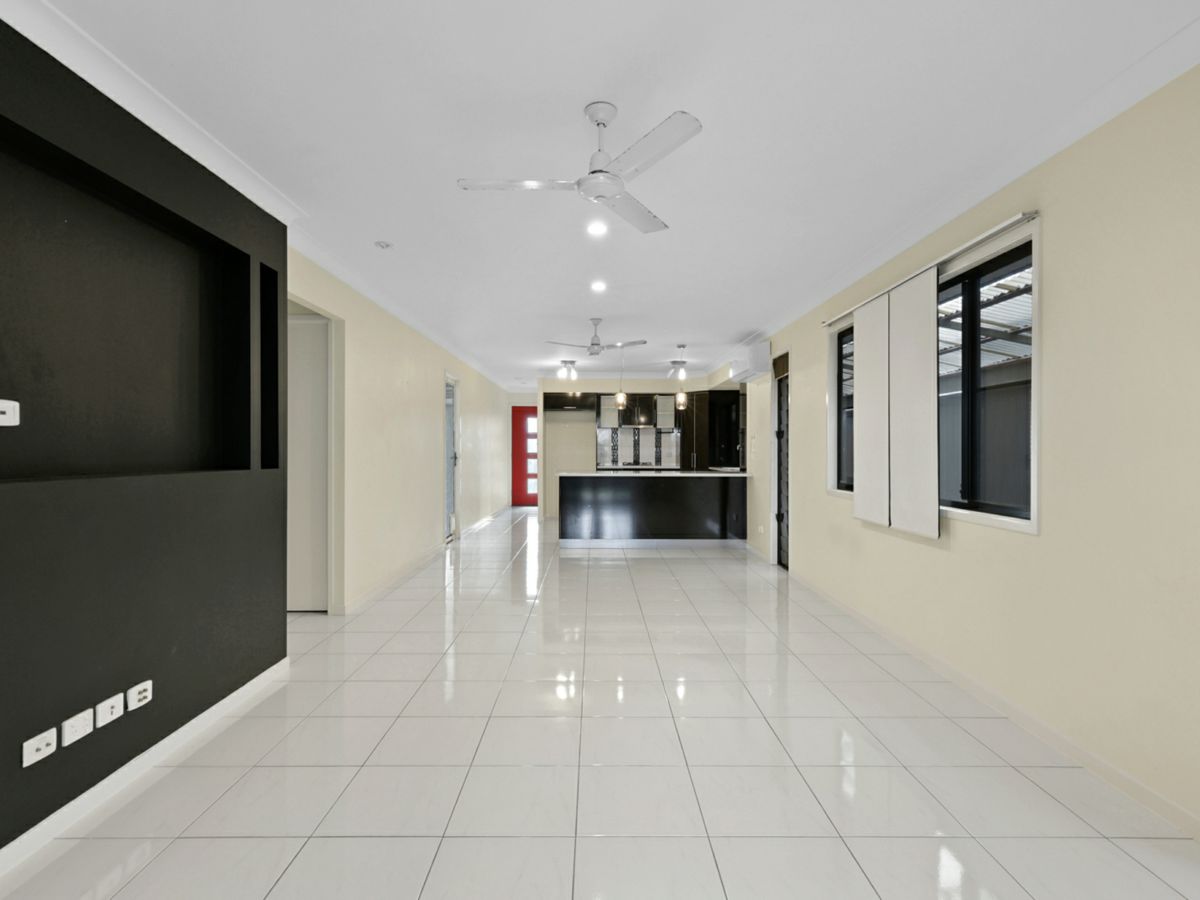 16 Montgomery Street, Rural View - image 3