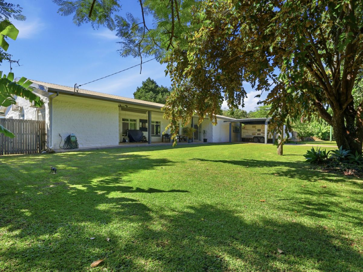10 Sichter Street, Sarina - image 1