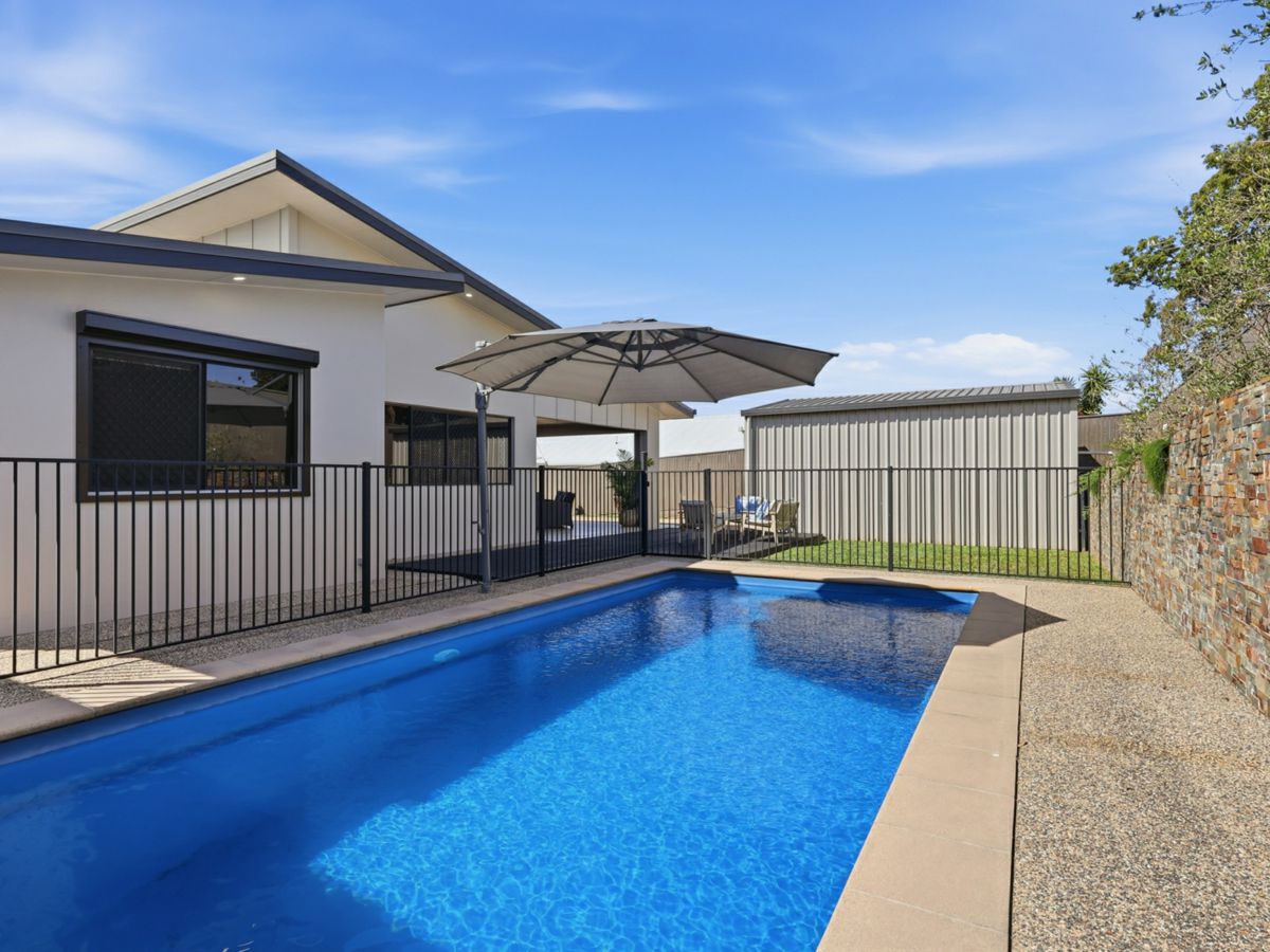 11 McIlwraith Way, Rural View - image 1