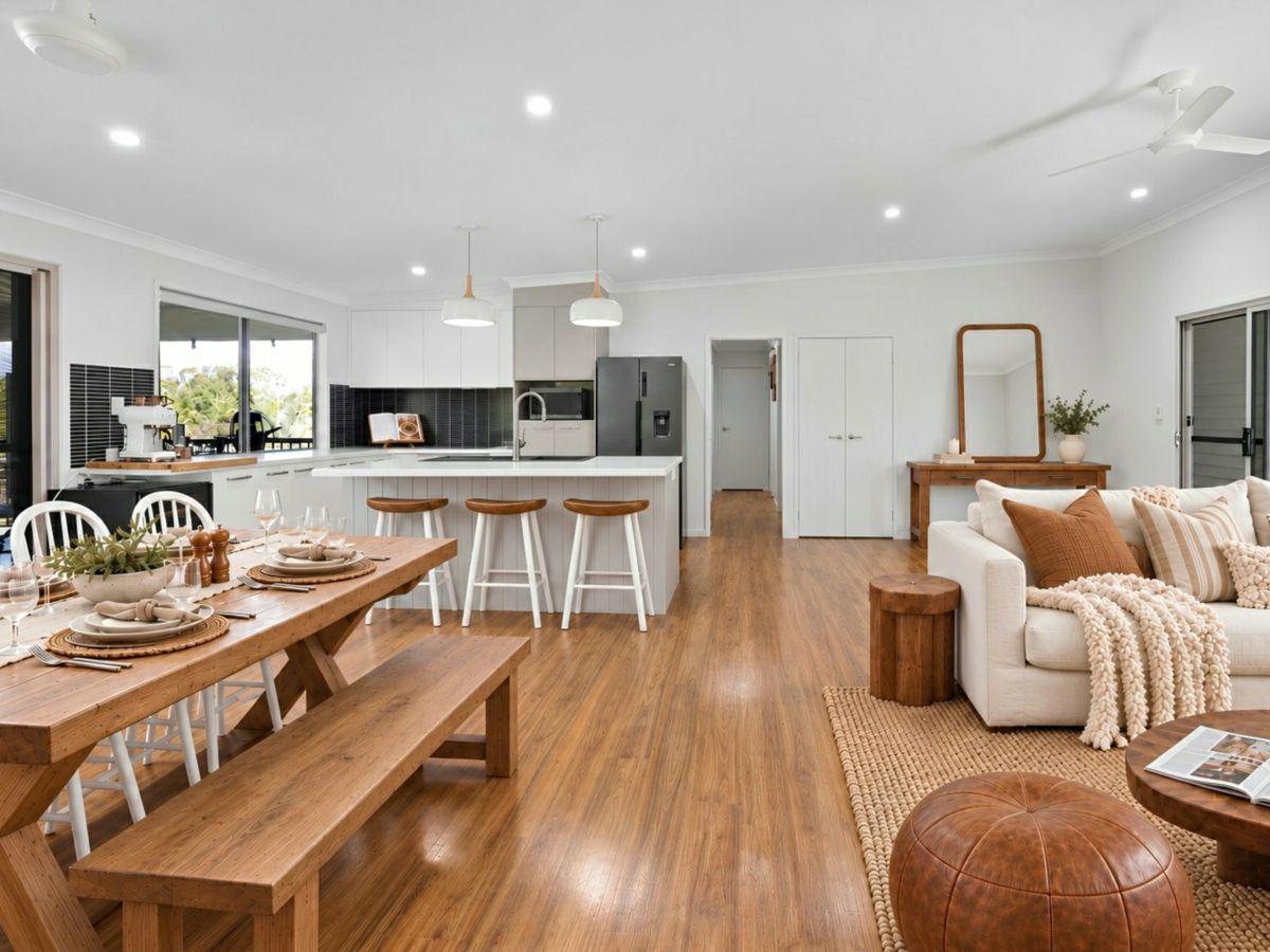 709 Miran Khan Drive, Freshwater Point - image 1