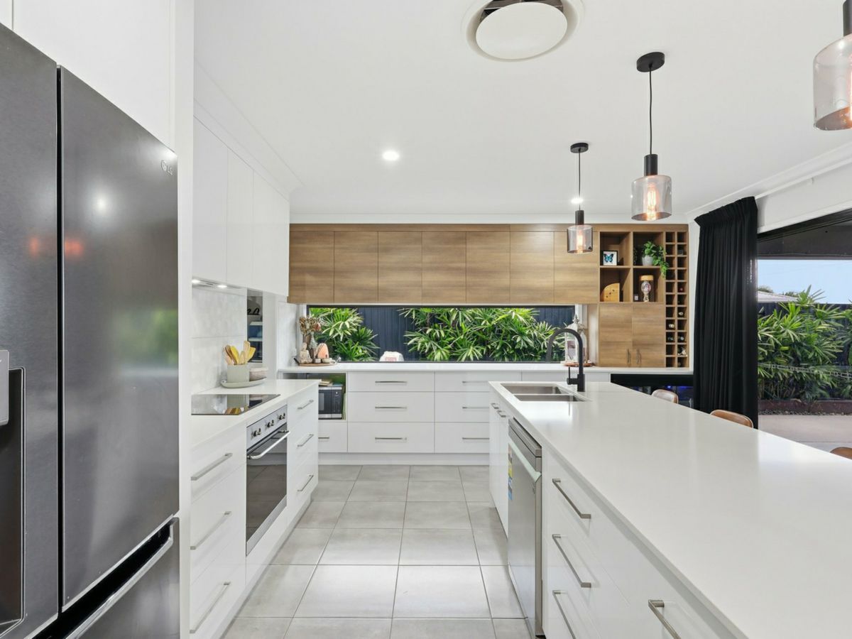 9 Merritt Court, Marian - image 2