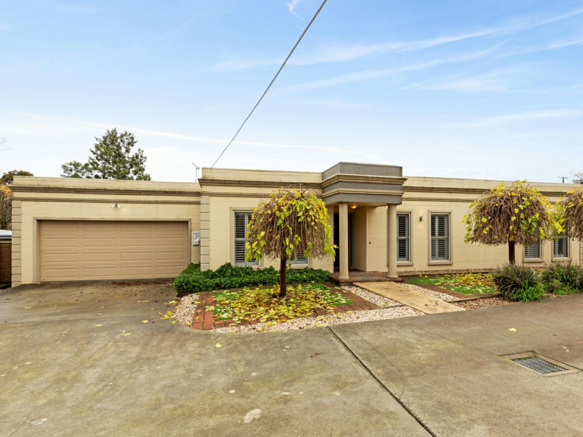 4/72A Sternberg Street, Kennington - image 1