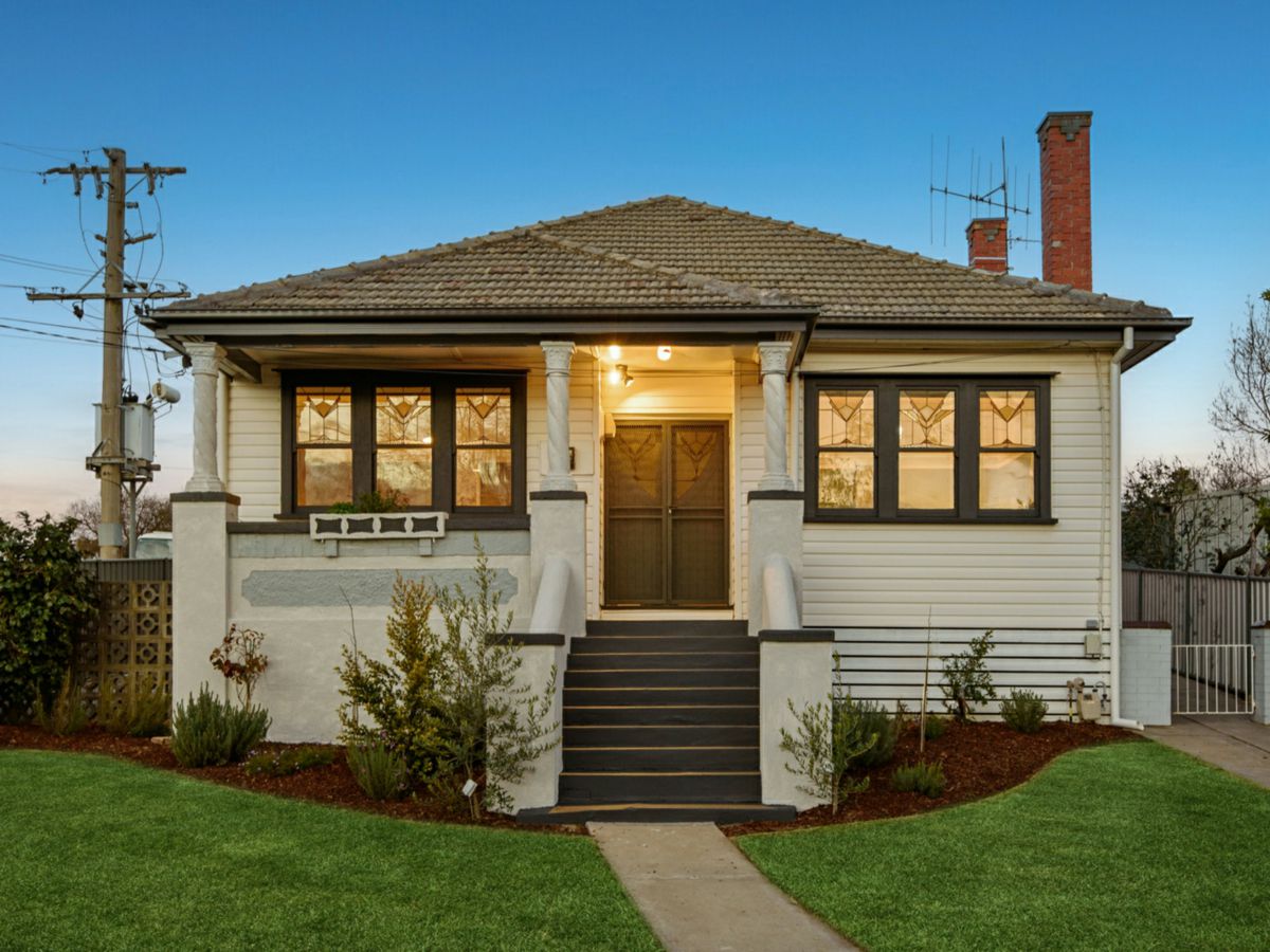 20 Murphy Street, Kennington - image 1