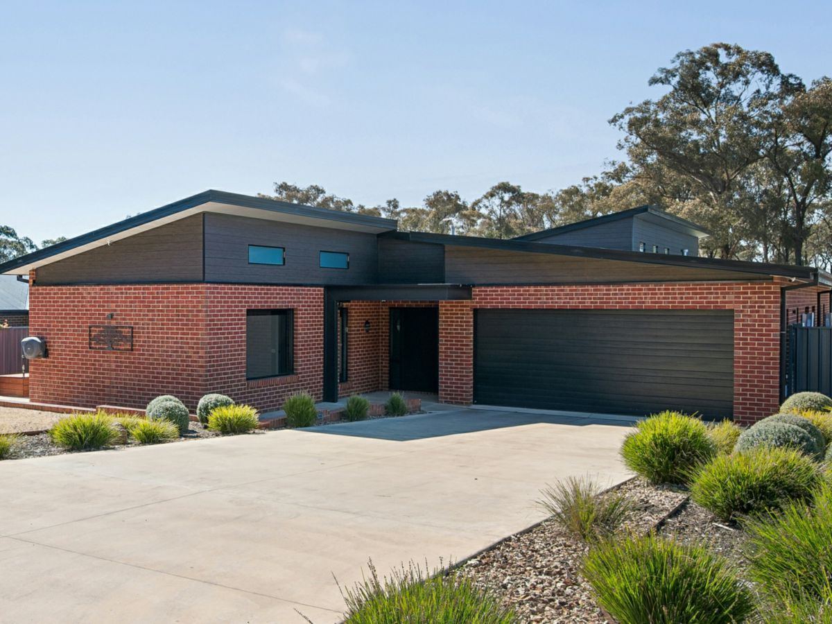7 Secluded Place, Kangaroo Flat - image 1
