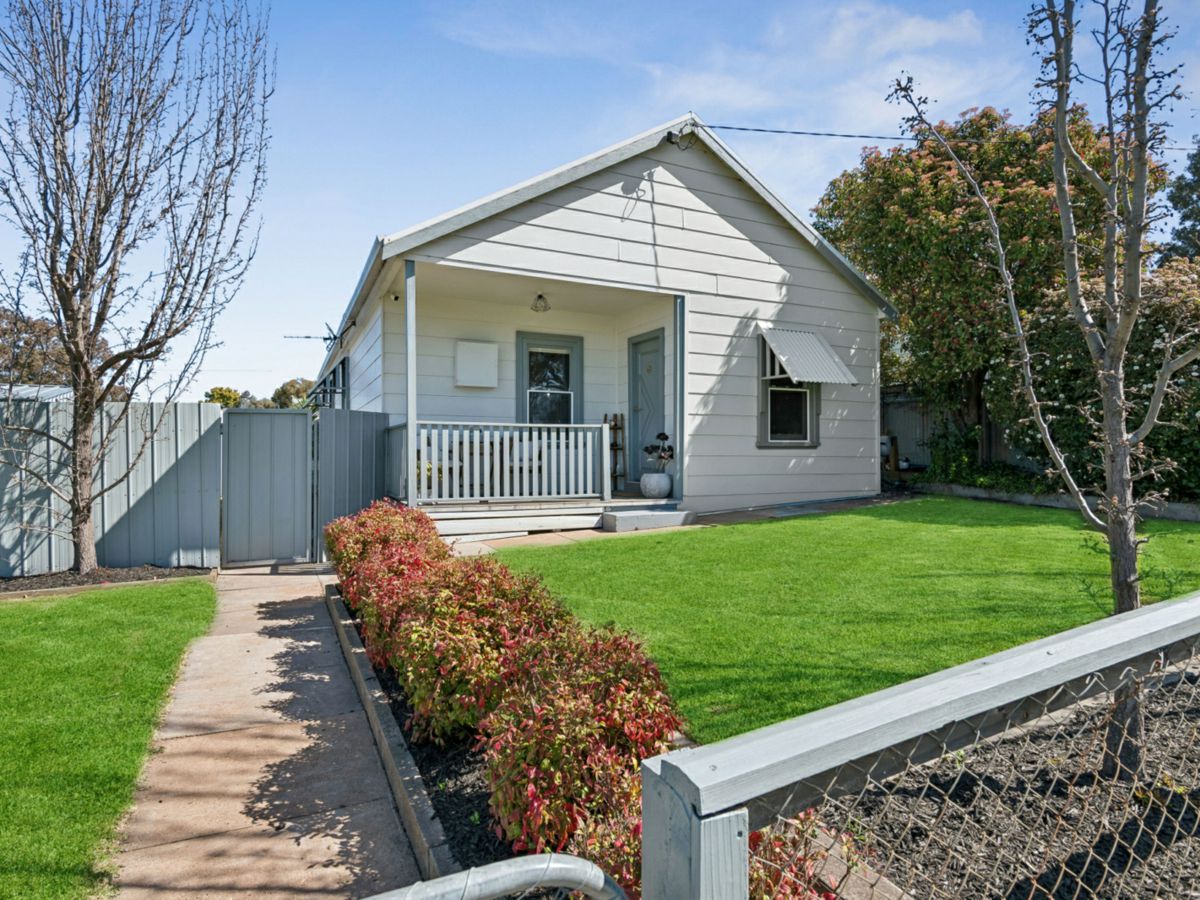 13 Jackson Street, Long Gully - image 1