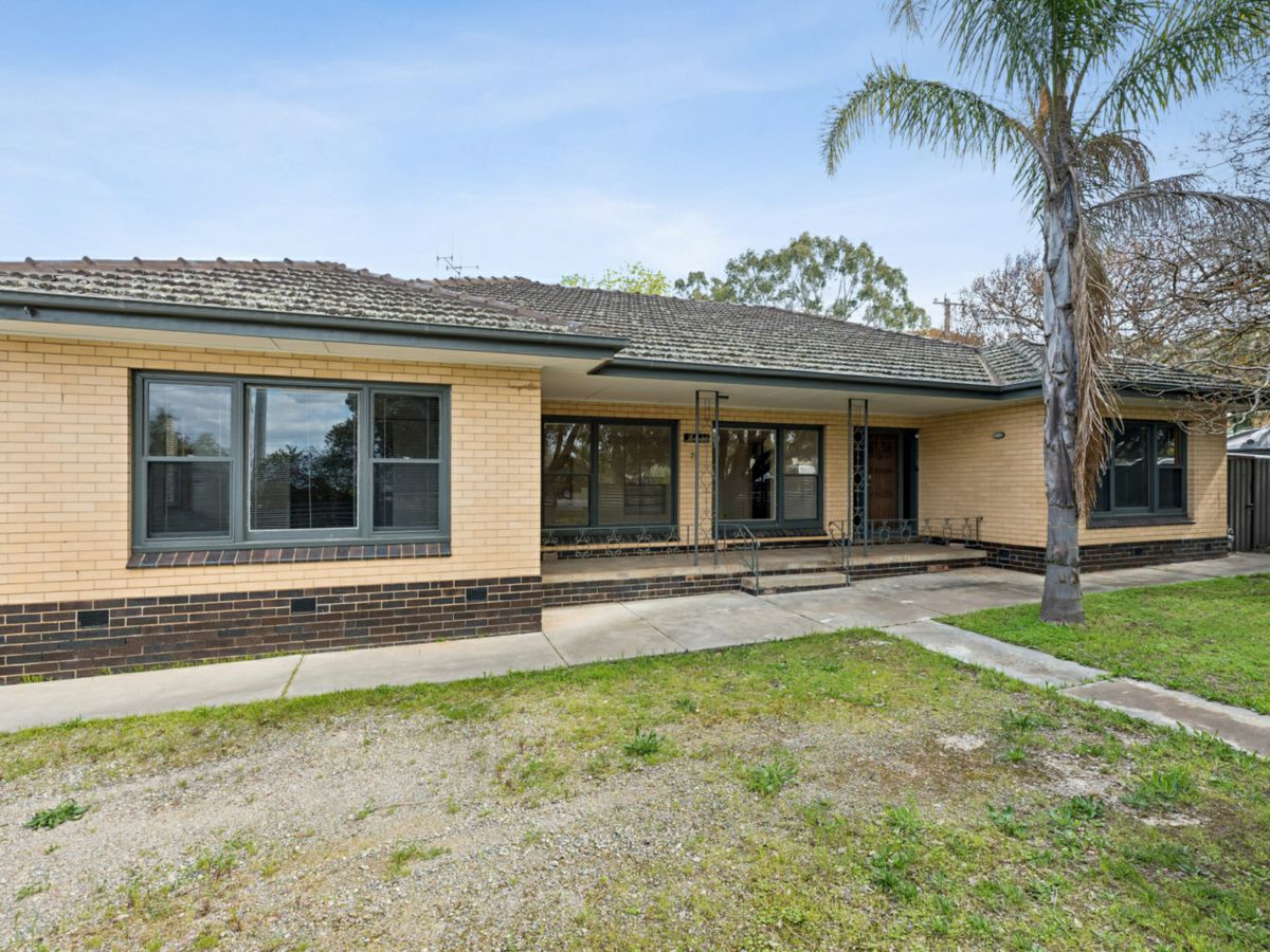 71-73 Eaglehawk Road, Ironbark - image 1