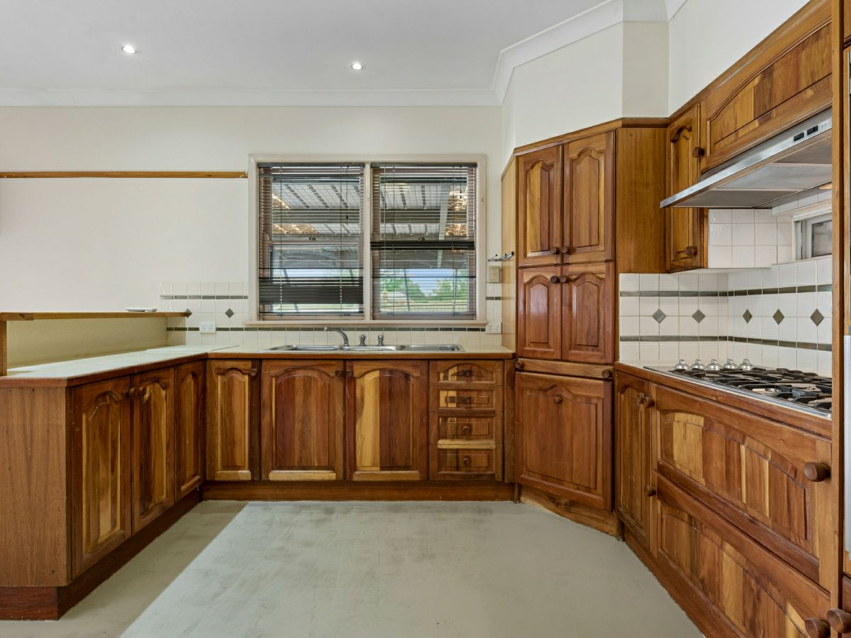 71-73 Eaglehawk Road, Ironbark - image 2