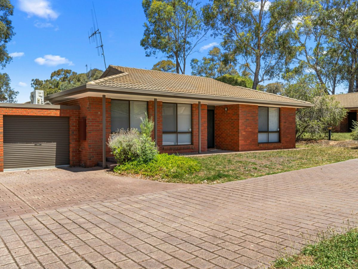 2/50 Marnie Road, Kennington - image 1