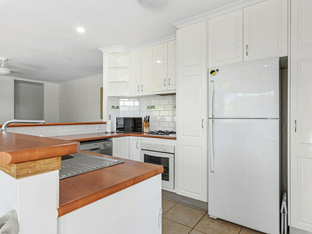 7 Satinwood Court, Glenvale - image 3