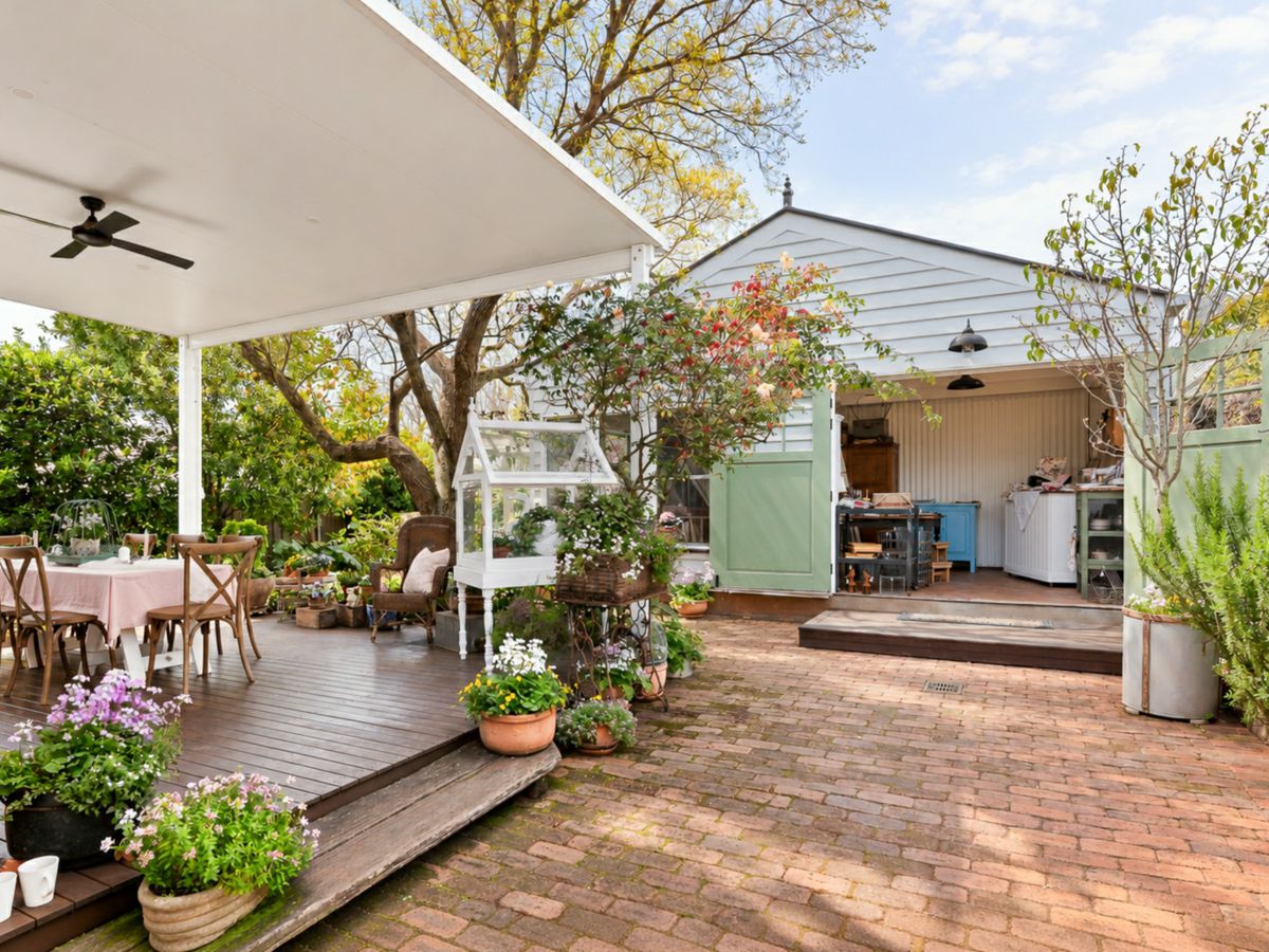 112 Neil Street, South Toowoomba - image 2