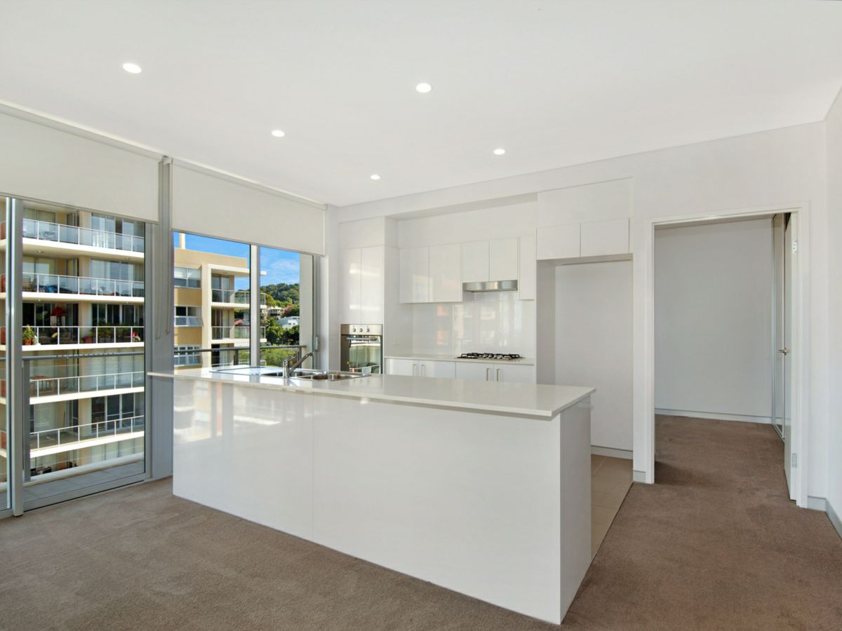 93/22 Gladstone Avenue, Wollongong - image 1
