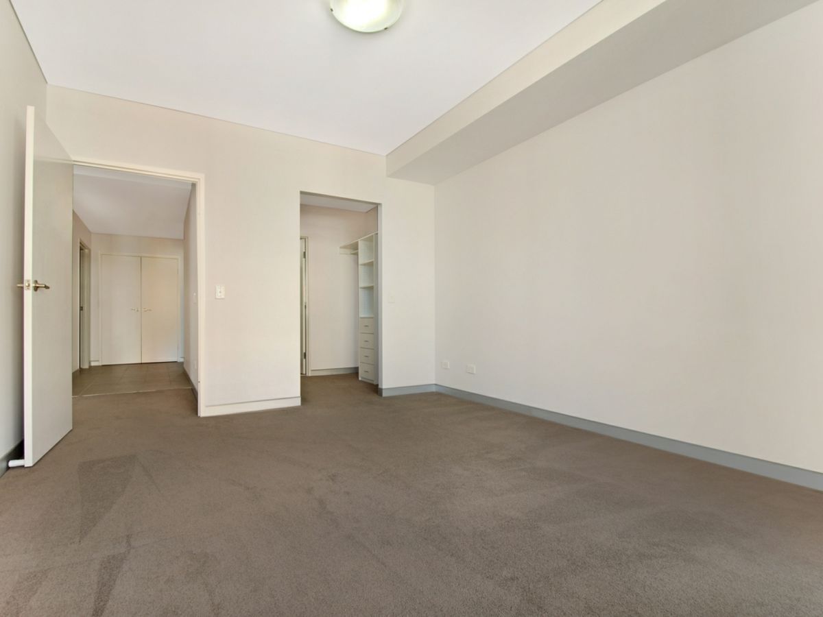 93/22 Gladstone Avenue, Wollongong - image 3