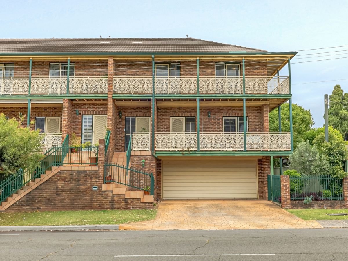 4/63 Bank Street, WOLLONGONG