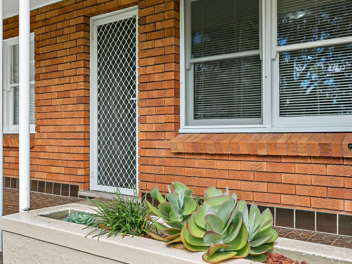2/1 George Hanley Dr, North Wollongong - image 3