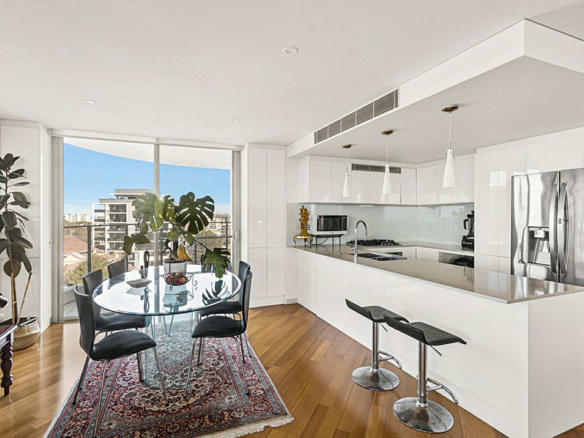 62/16 Keira St, Wollongong - image 1
