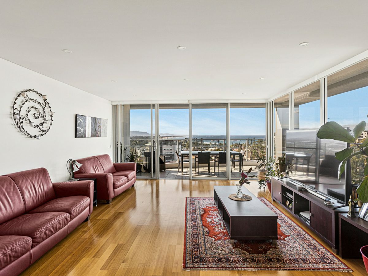 62/16 Keira St, Wollongong - image 2