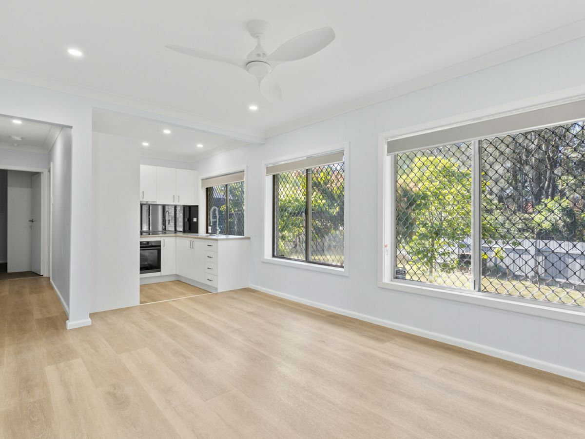 2 Miller St, Oak Flats - image 1