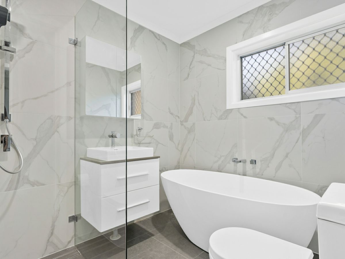 2 Miller St, Oak Flats - image 3