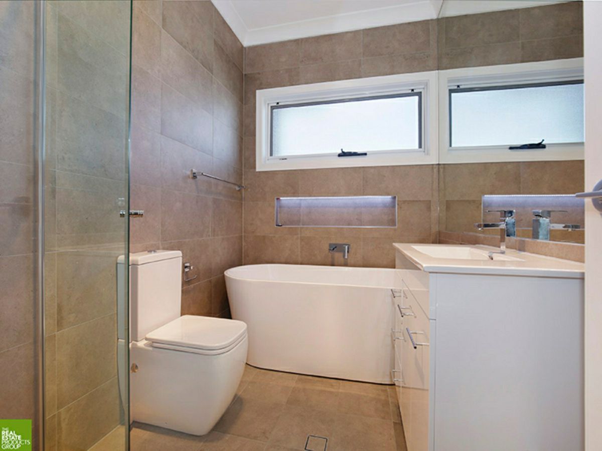21 Balmoral Street, Balgownie - image 3