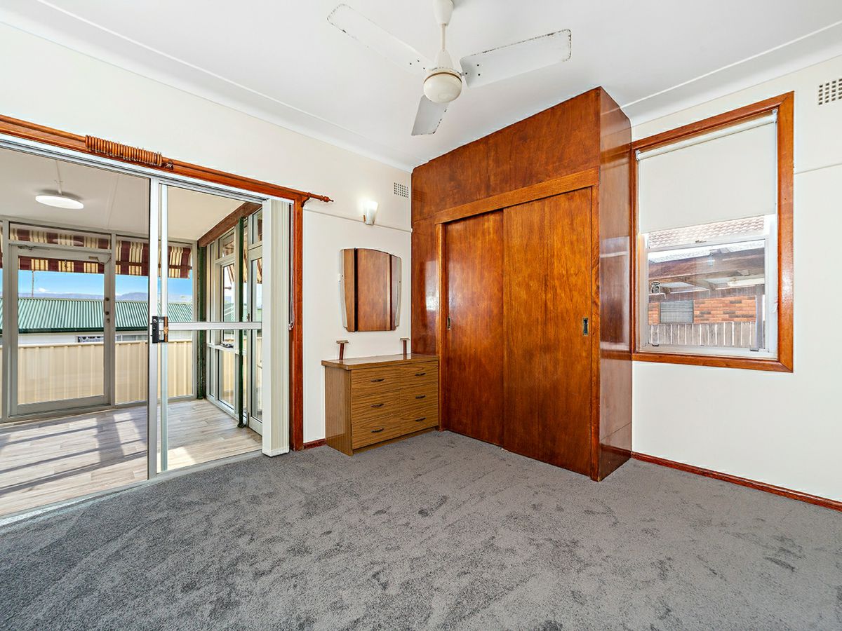 28 London St, Berkeley - image 2