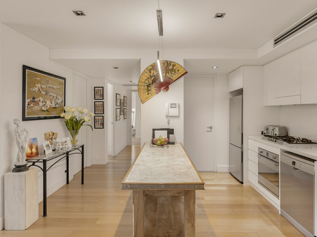 408/53 Crown Street, Wollongong - image 3