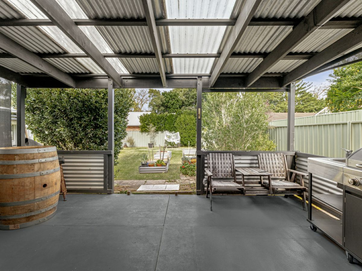 49 Dymock Street, Balgownie - image 2