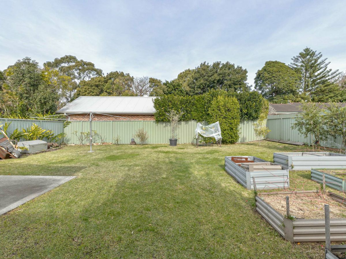49 Dymock Street, Balgownie - image 3