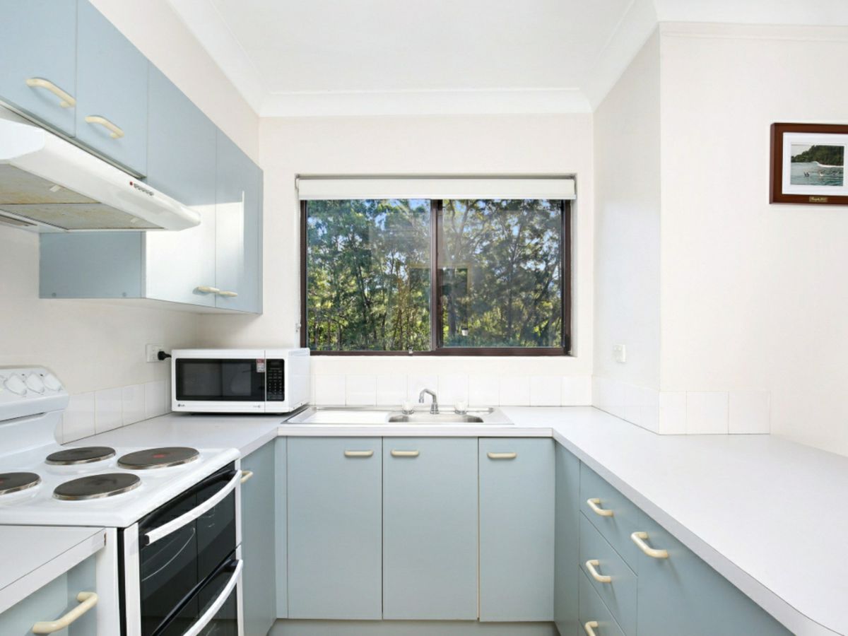 7/14 Hindmarsh Avenue, North Wollongong - image 1