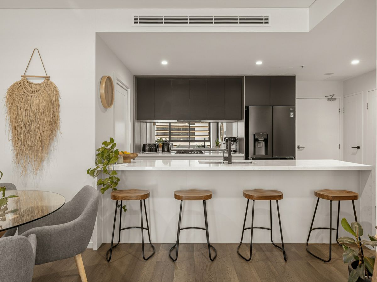 406/38 Atchison Street, Wollongong - image 1