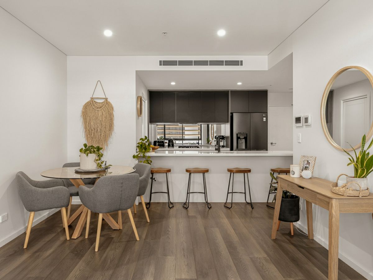 406/38 Atchison Street, Wollongong - image 2