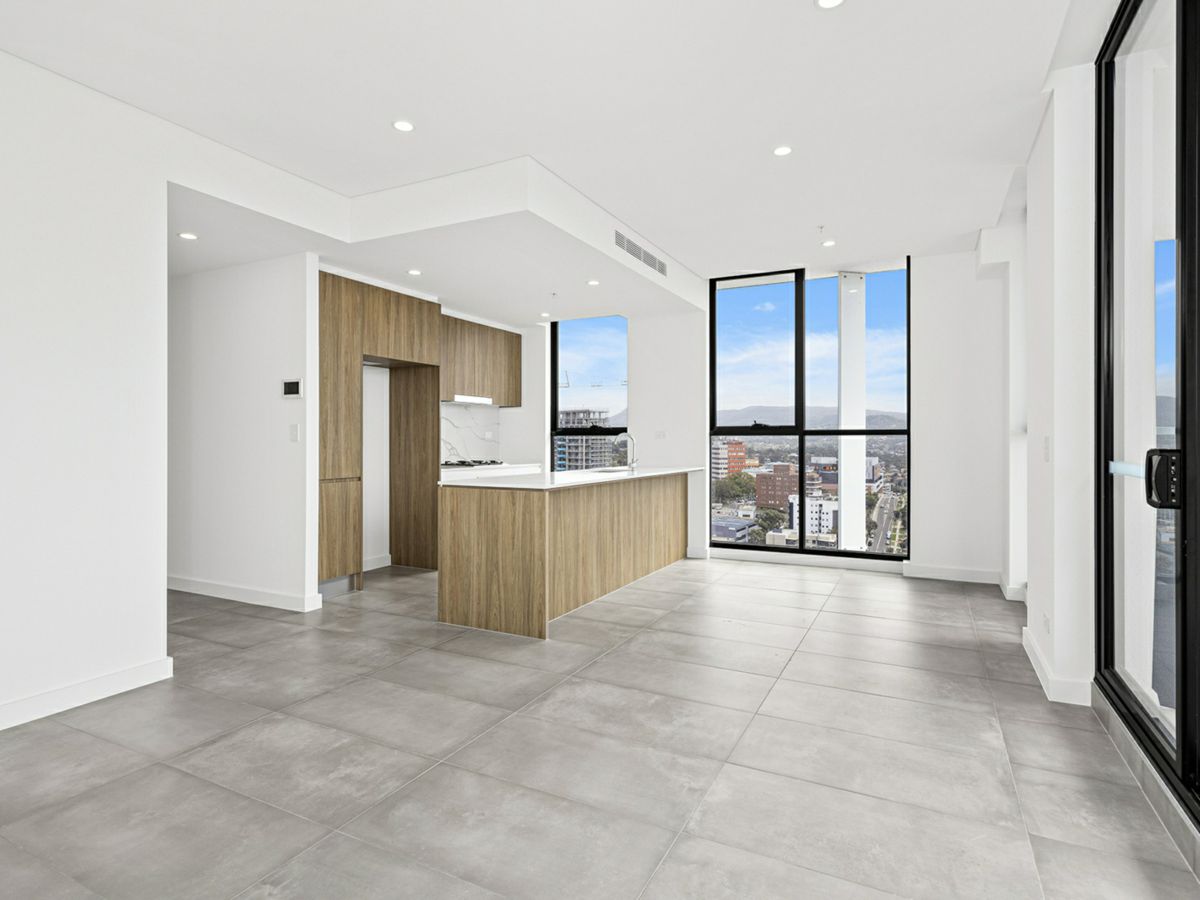 1701/15 Railway Parade, Wollongong - image 2