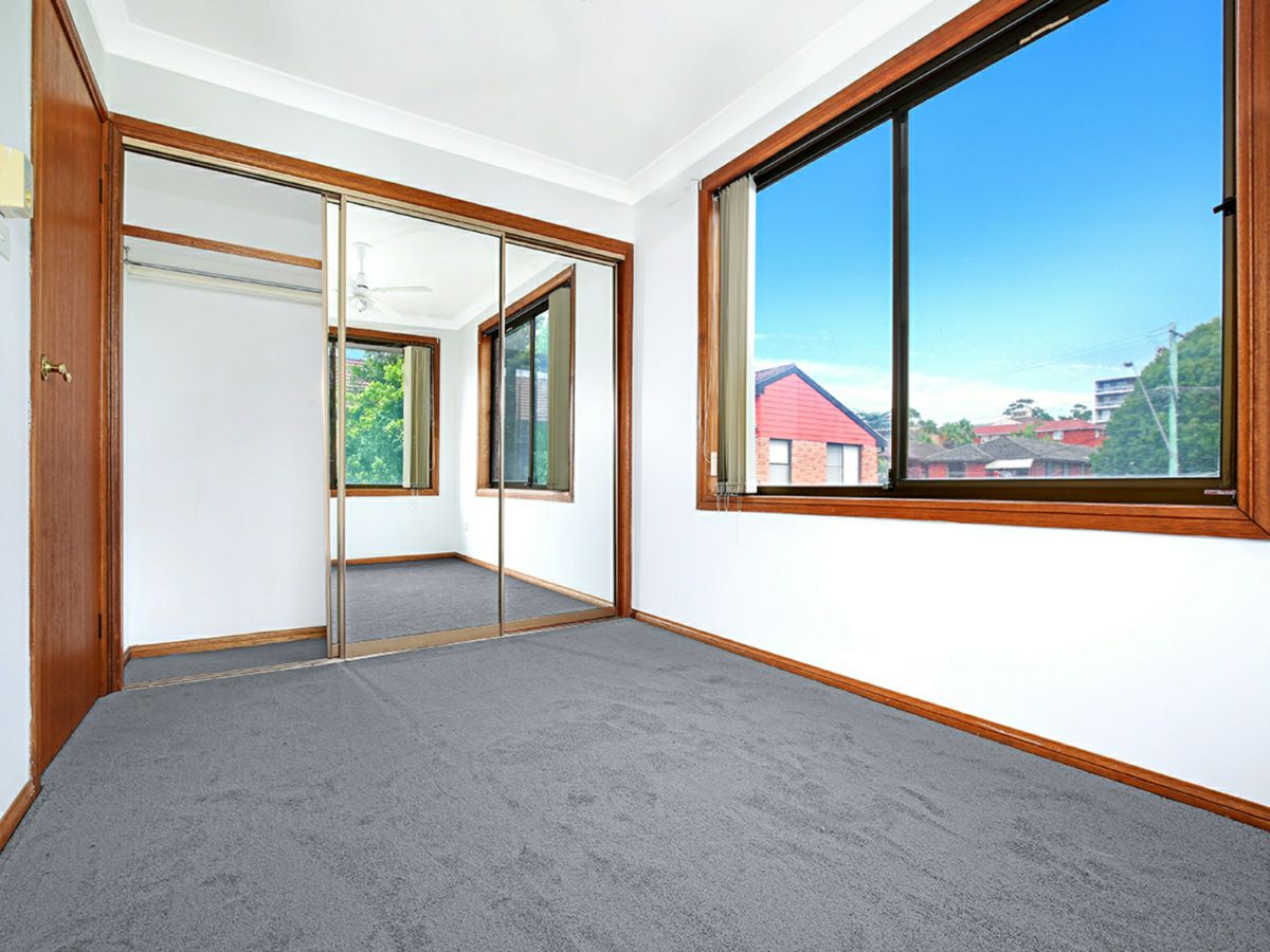 1/35 Kembla St, Wollongong - image 3