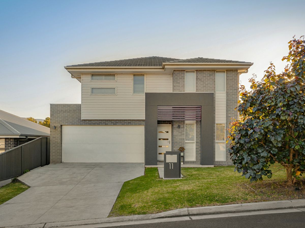 11 Harper Street, Calderwood - image 1