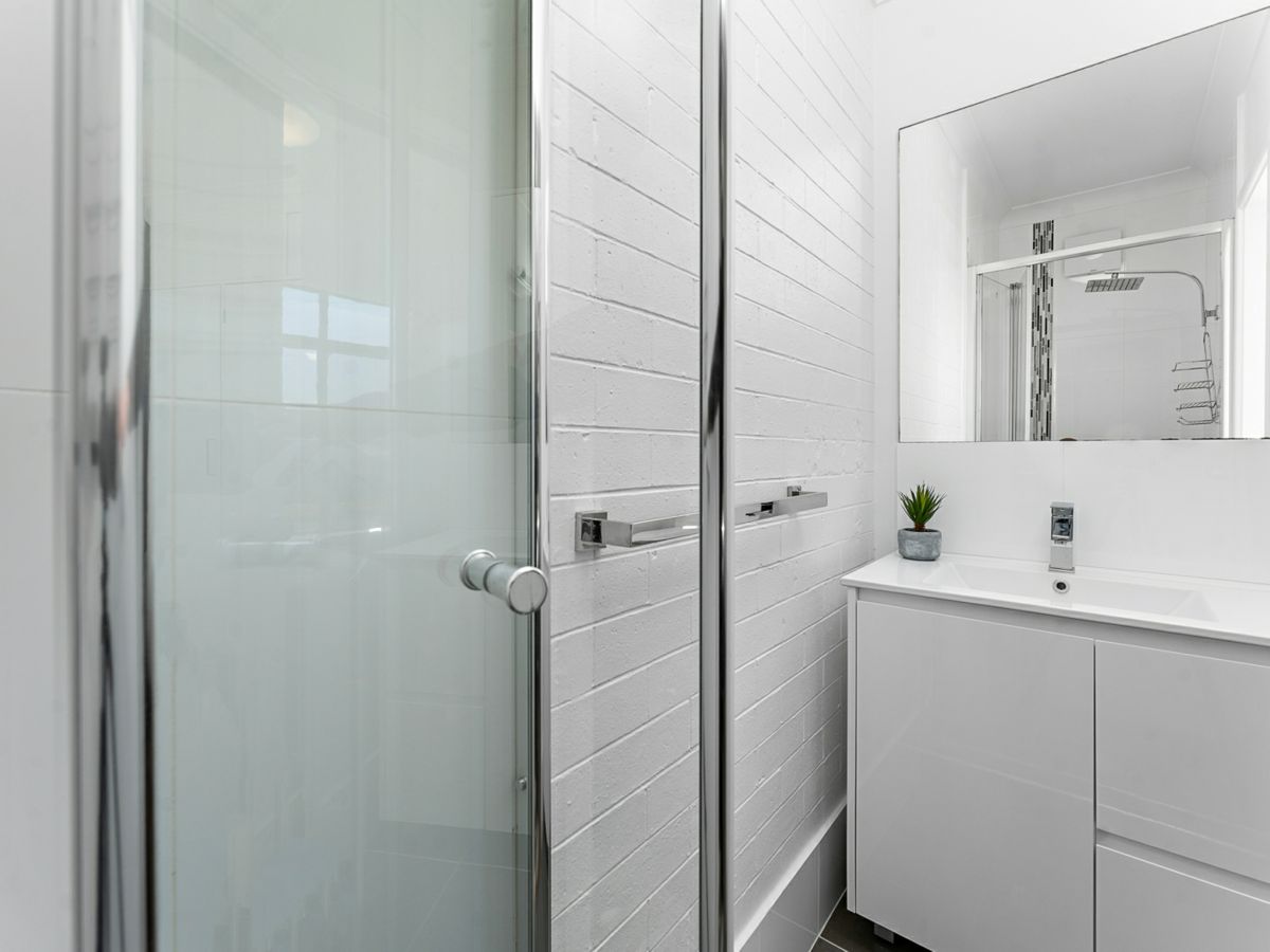 31A Alandale Ave, Figtree - image 2