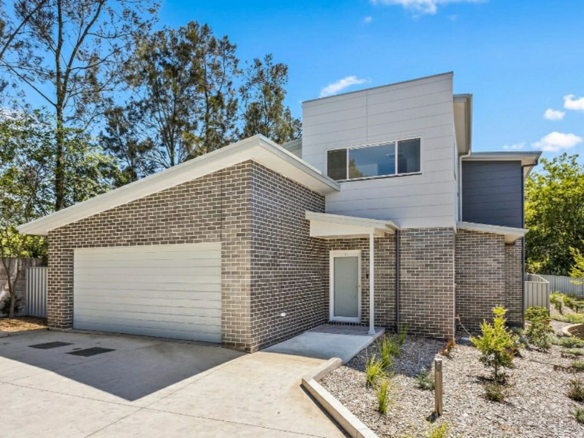 11/18 Phillips Ave, West Wollongong - image 1