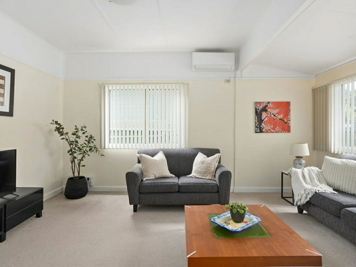 105 Mount Keira Rd, West Wollongong - image 3