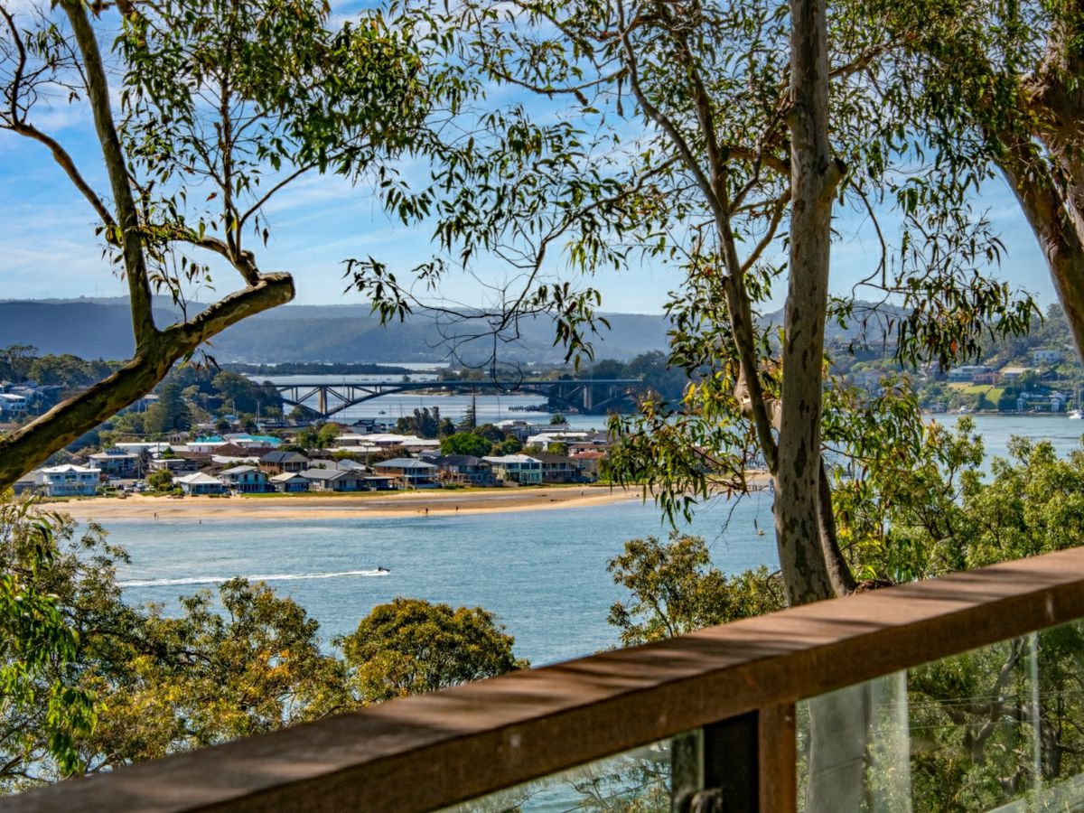90 Heath Road, Pretty Beach - image 2