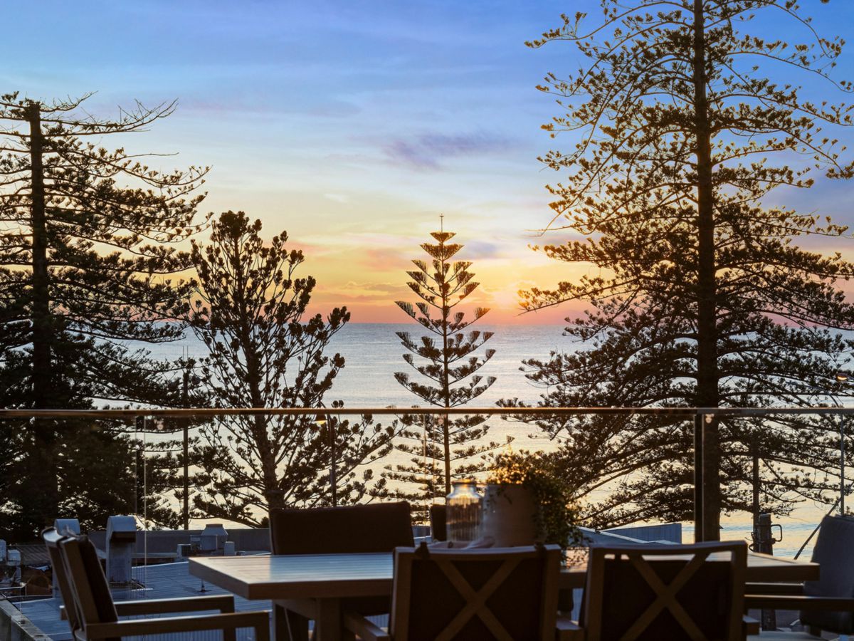 302/15 Kurrawyba Avenue, Terrigal - image 2
