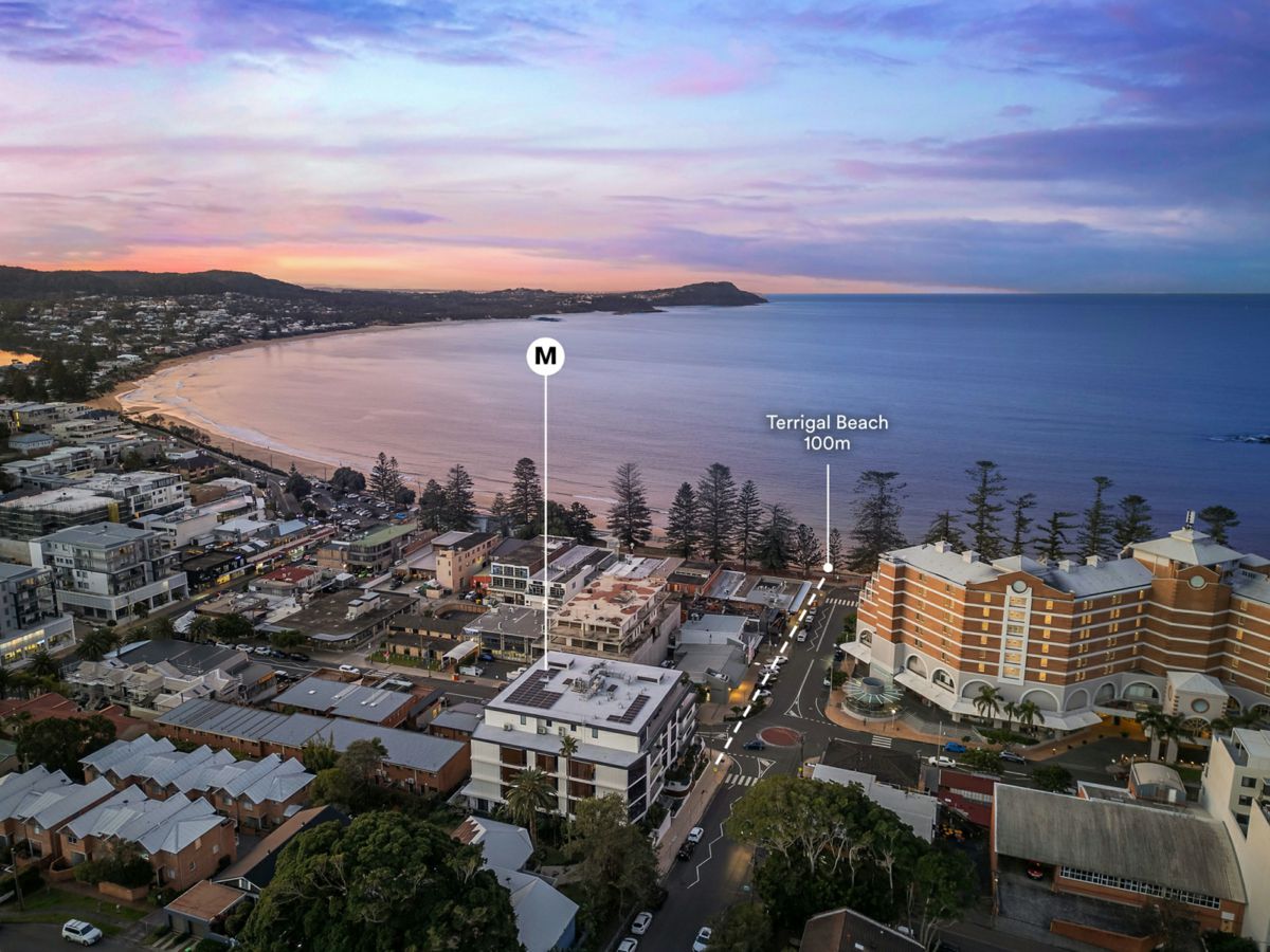 302/15 Kurrawyba Avenue, Terrigal - image 3