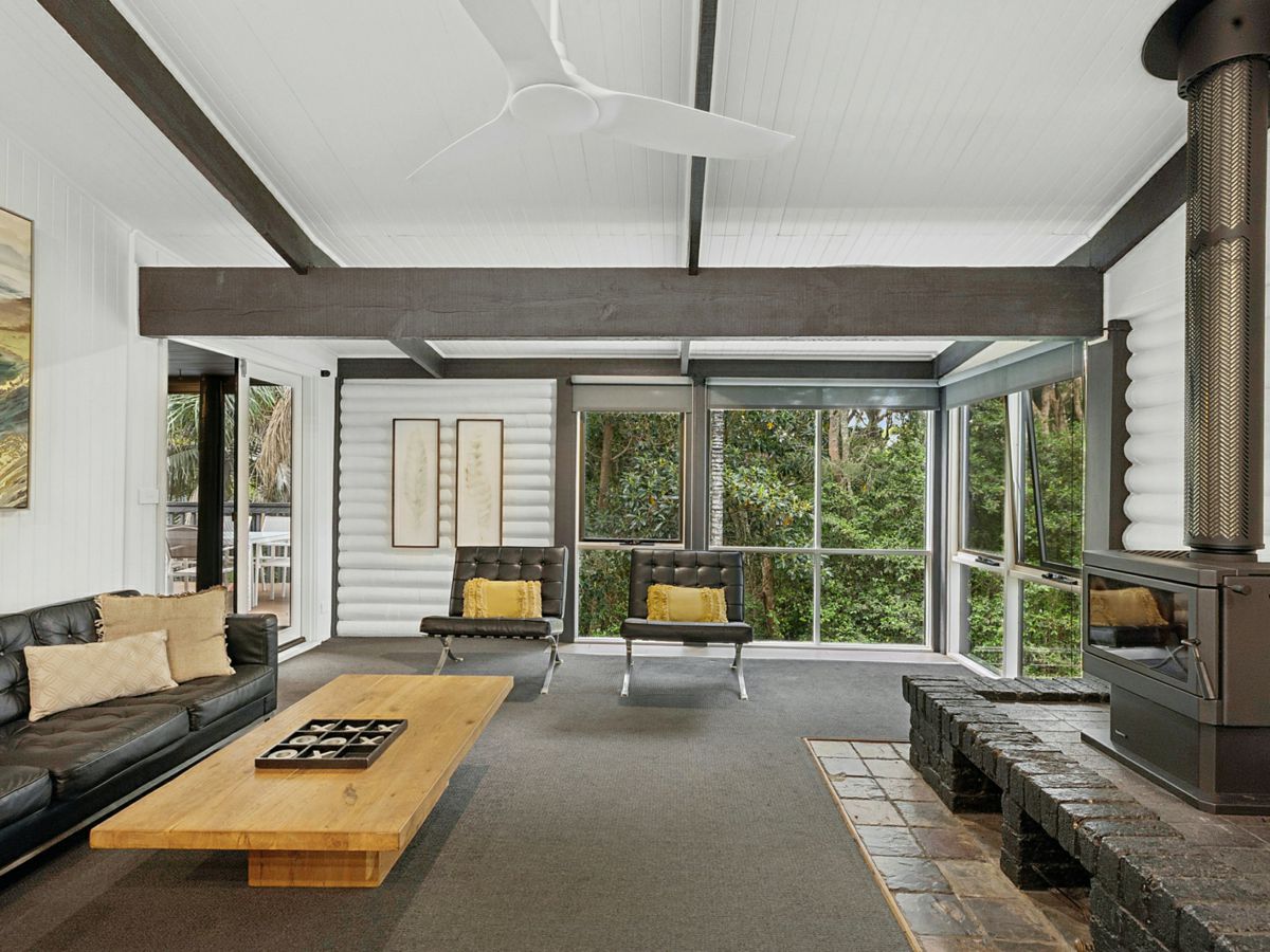 6 Bounty Hill Road, Macmasters Beach - image 2