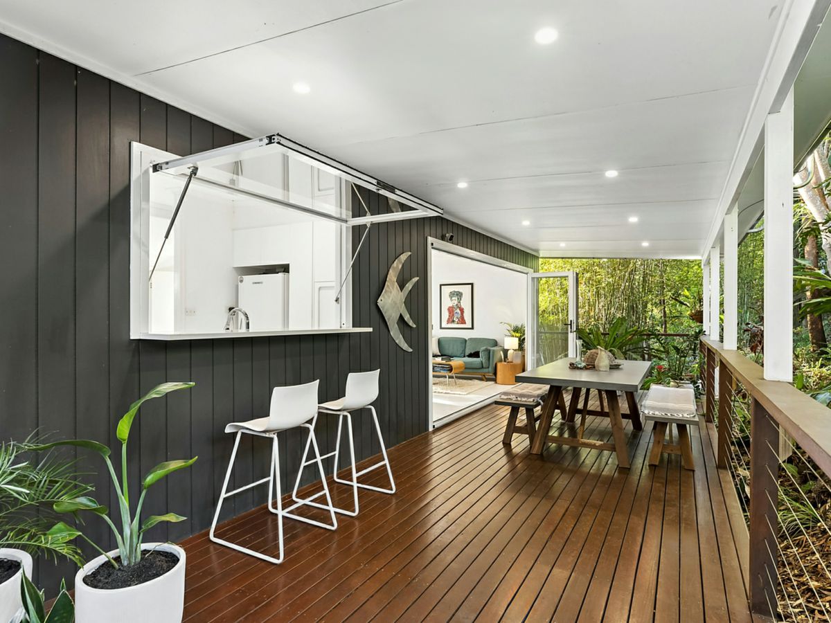 19 Surf Rider Avenue, North Avoca - image 1