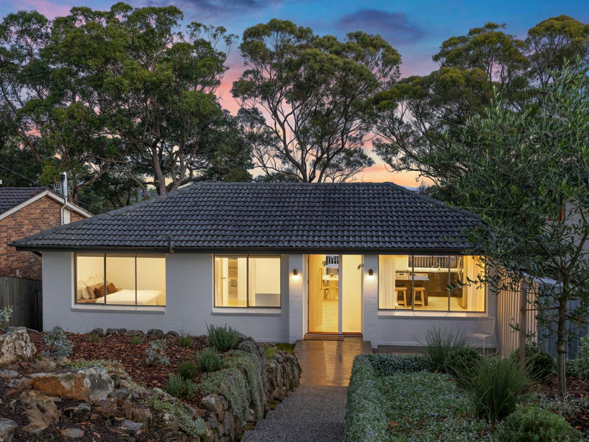 21 Shaw Street, Saratoga - image 2
