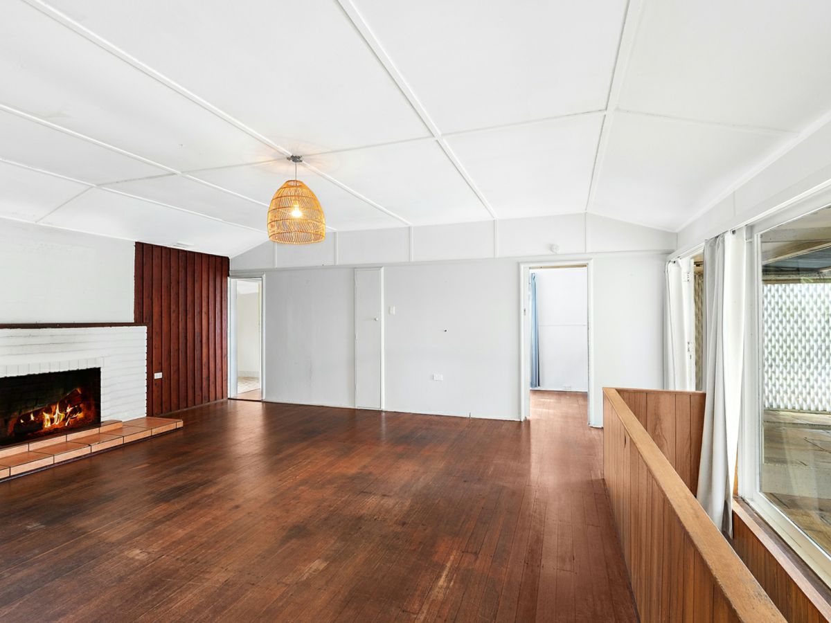 6 Hilltop Road, Wamberal - image 3
