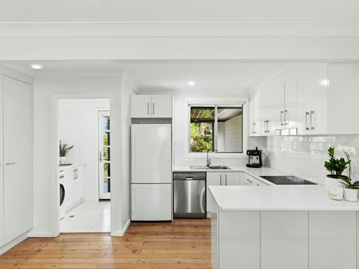 102 Lowanna Avenue, Forresters Beach - image 3
