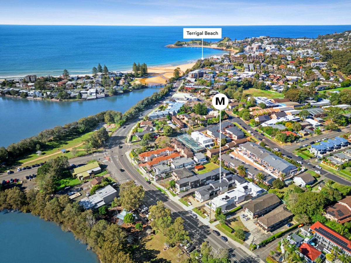 2/216 Terrigal Drive, Terrigal - image 1
